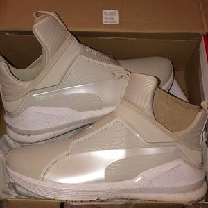 Puma Sneakers